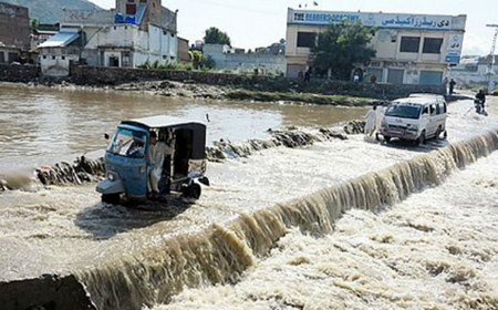 Lũ lụt ảnh hưởng lớn cho người dân Pakistan.
